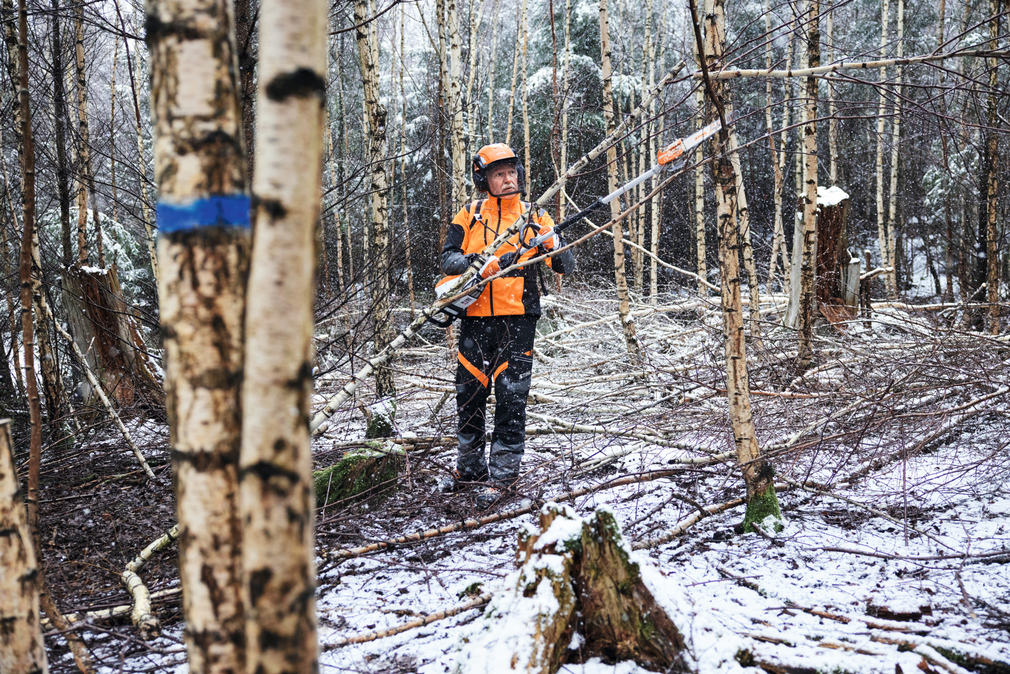 ADVANCE X-TREEm HT skovsele til arbejde med STIHL HTA 150