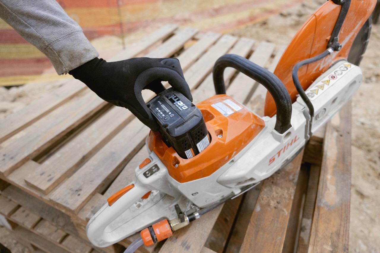 ALLPRO STIHL AP 300 P-batteriet anvendes i den batteridrevne afskæringssav STIHL TSA 350.